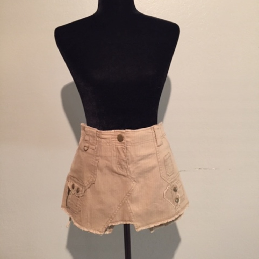 Have Mini Skirt
